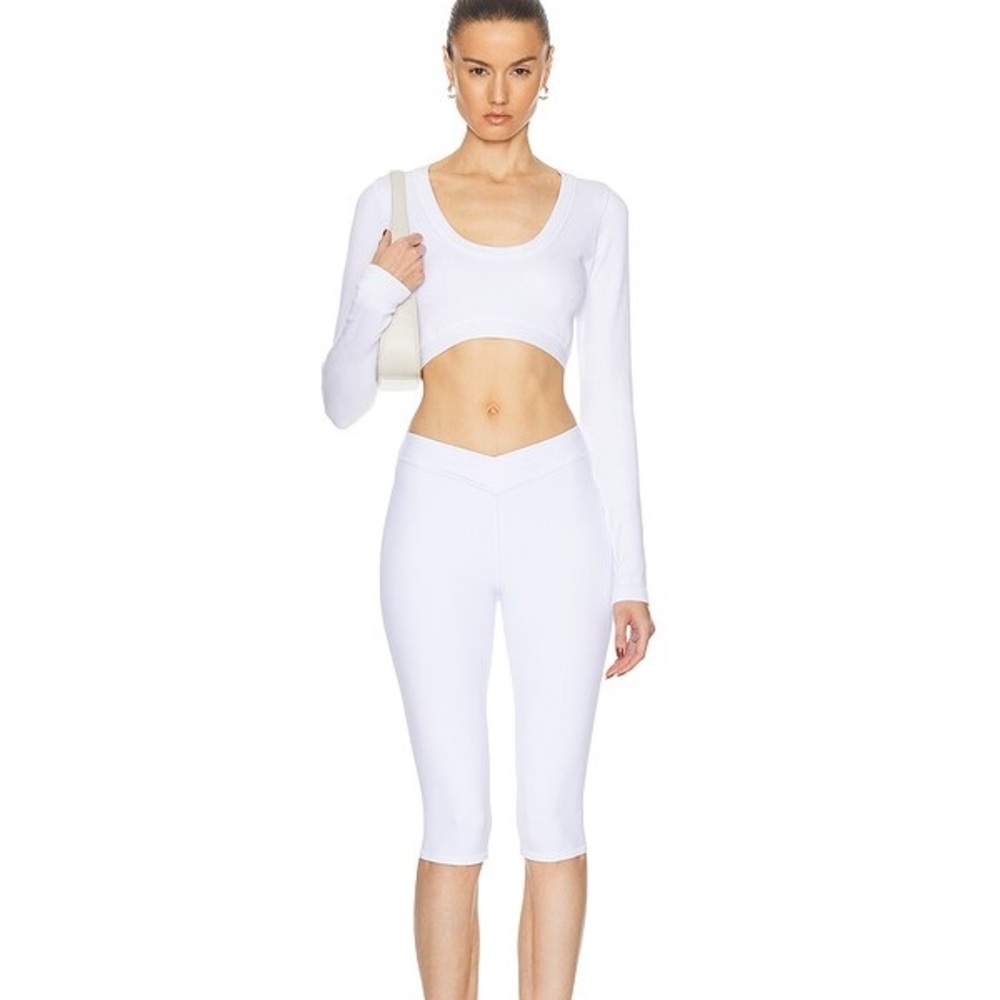 ALO Yoga Capri Crop Leggings